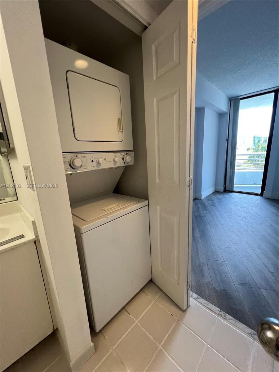 3300 NE 192nd St # 616, Aventura FL 33180 — 20
