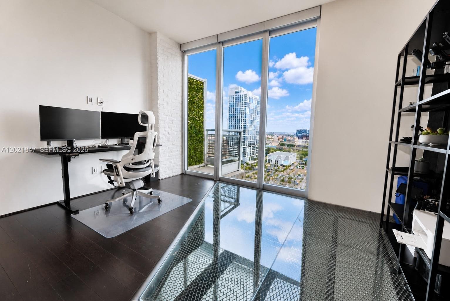 690 SW 1st Ct # 1913, Miami FL 33130 — 17