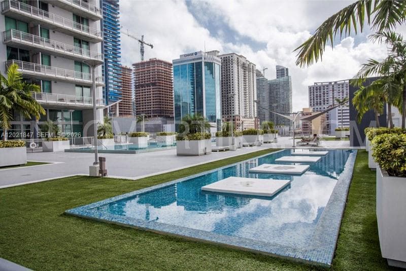 690 SW 1st Ct # 1913, Miami FL 33130 — 26