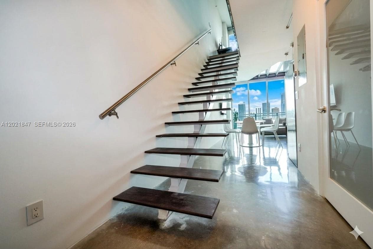 690 SW 1st Ct # 1913, Miami FL 33130 — 3