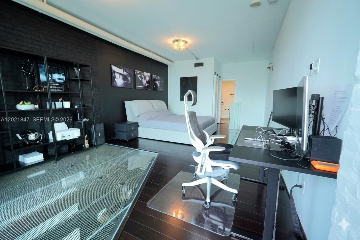 690 SW 1st Ct # 1913, Miami FL 33130 — 14