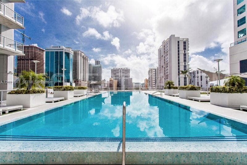 690 SW 1st Ct # 1913, Miami FL 33130 — 25