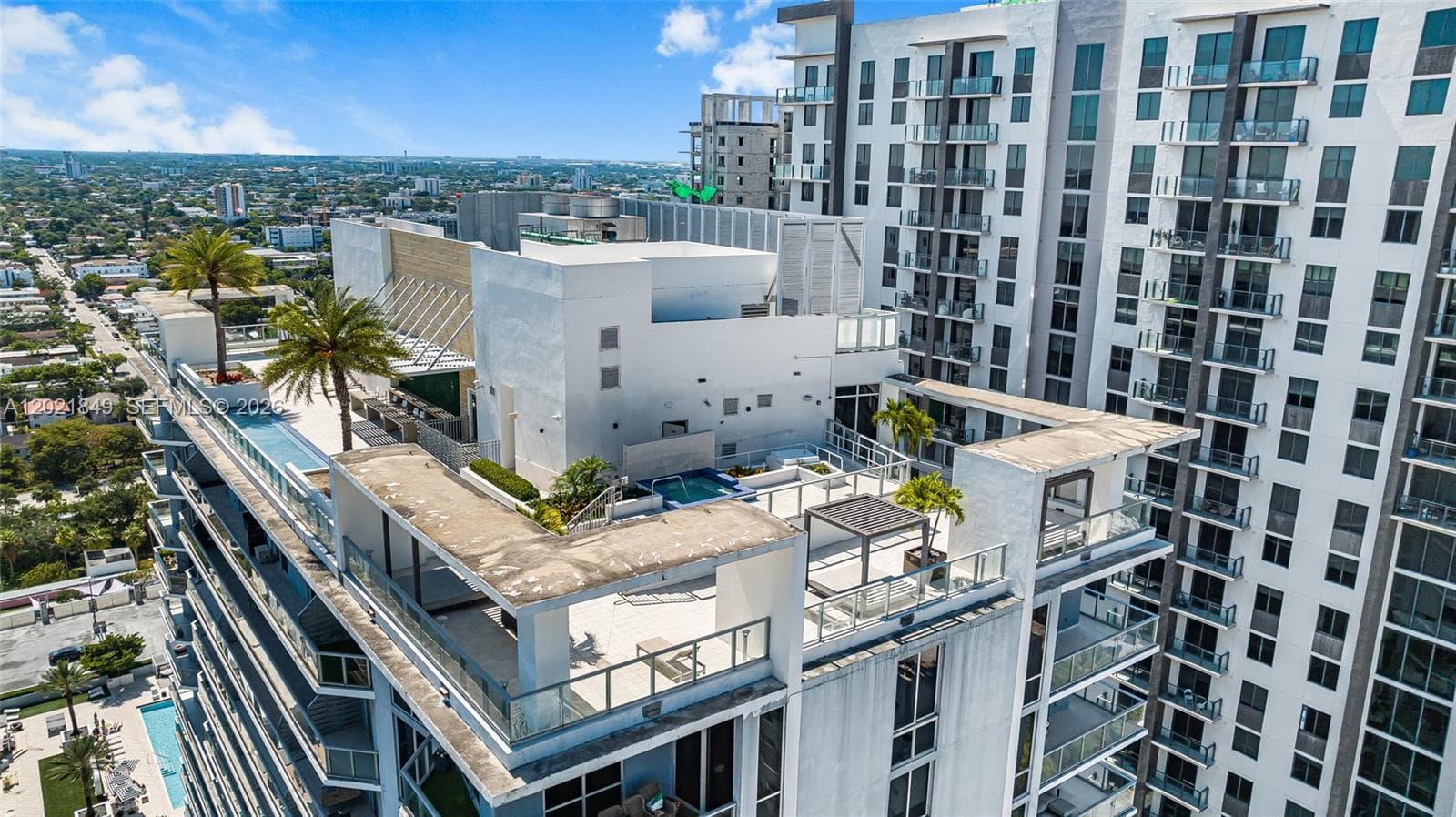 1010 SW 2nd Ave # 1608, Miami FL 33130 — 23