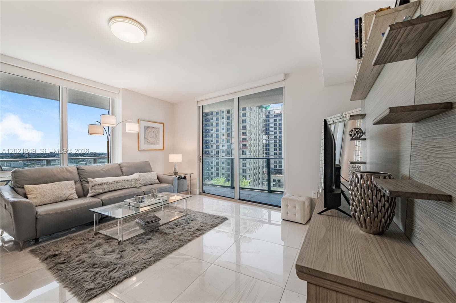 1010 SW 2nd Ave # 1608, Miami FL 33130 — 10