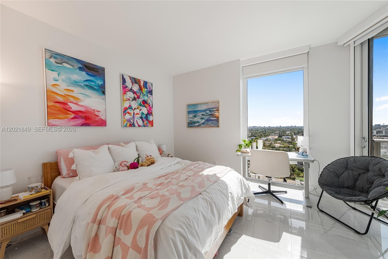 1010 SW 2nd Ave # 1608, Miami FL 33130 — 18