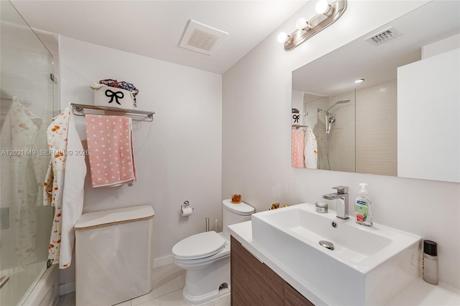 1010 SW 2nd Ave # 1608, Miami FL 33130 — 19