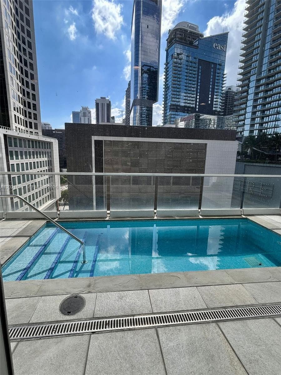 55 SE 6th St # 3001, Miami FL 33131 — 23