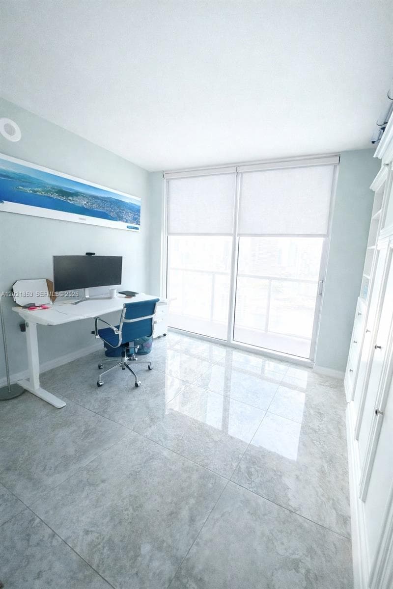55 SE 6th St # 3001, Miami FL 33131 — 11