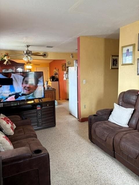 336 E 41st St, Hialeah FL 33013 — 15
