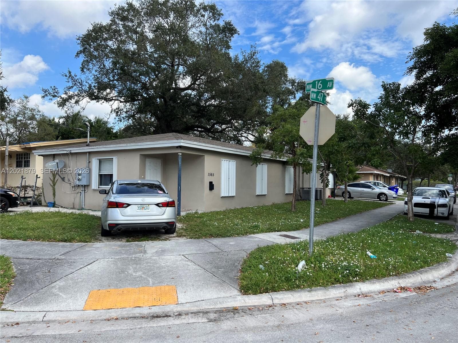 1565 NW 47th St, Miami FL 33142 — 1