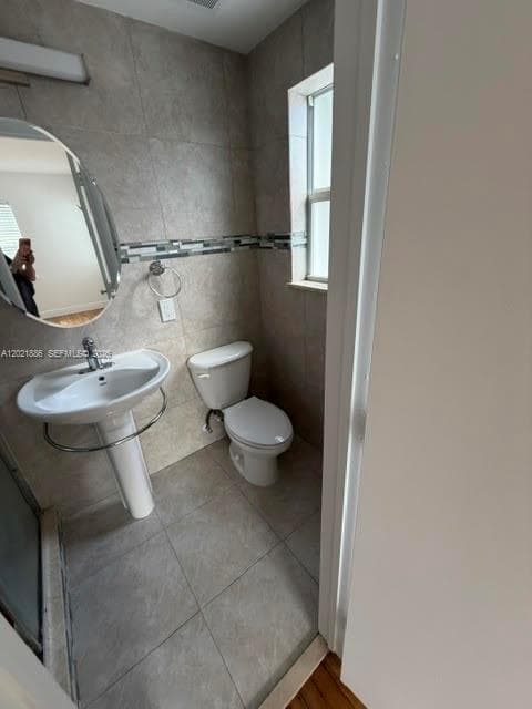 3311 S Le Jeune Rd # 2, Coral Gables FL 33134 — 5