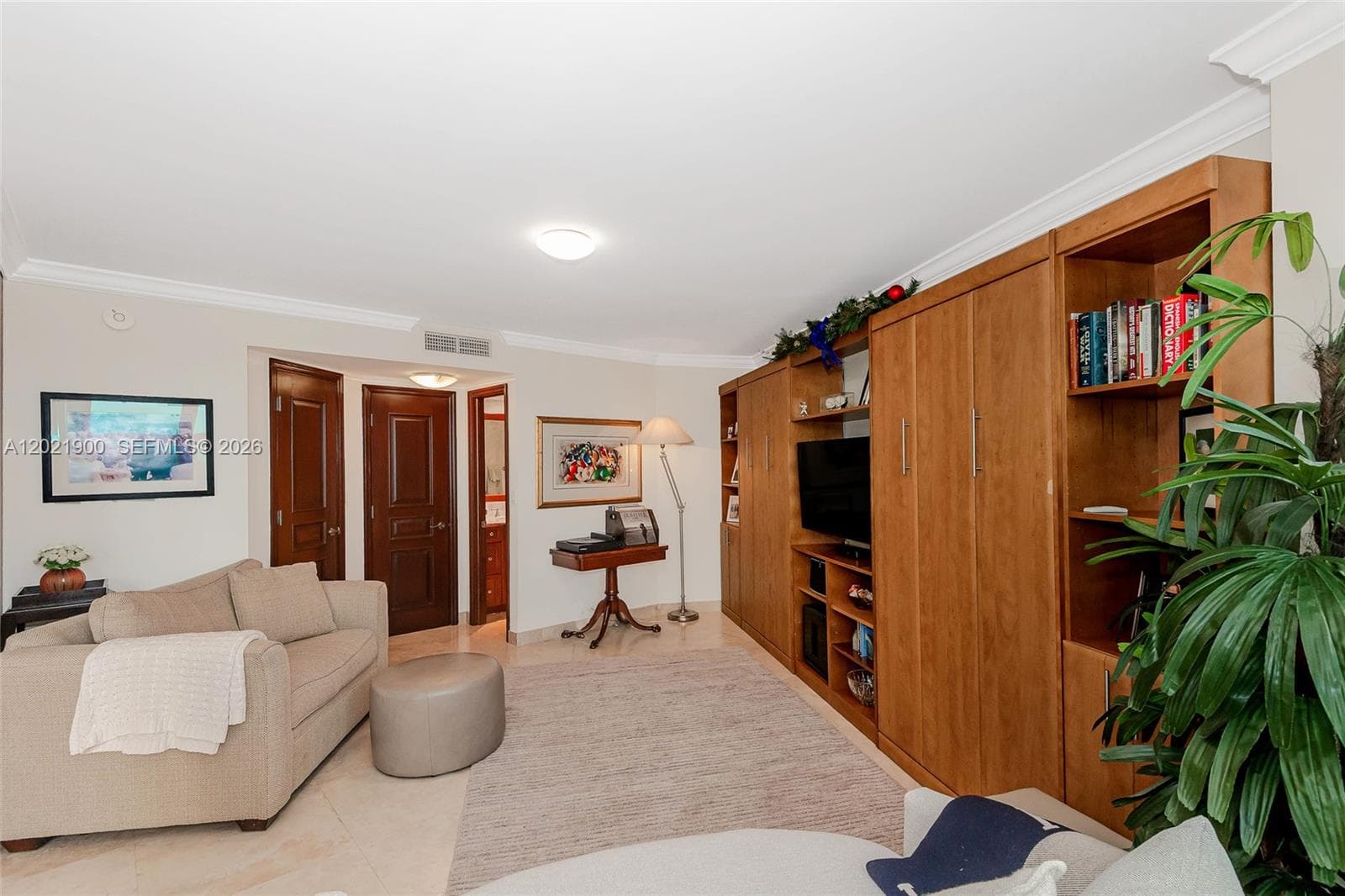 1121 Crandon Blvd # E405, Key Biscayne FL 33149 — 17