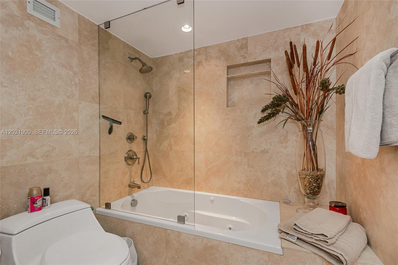1121 Crandon Blvd # E405, Key Biscayne FL 33149 — 26