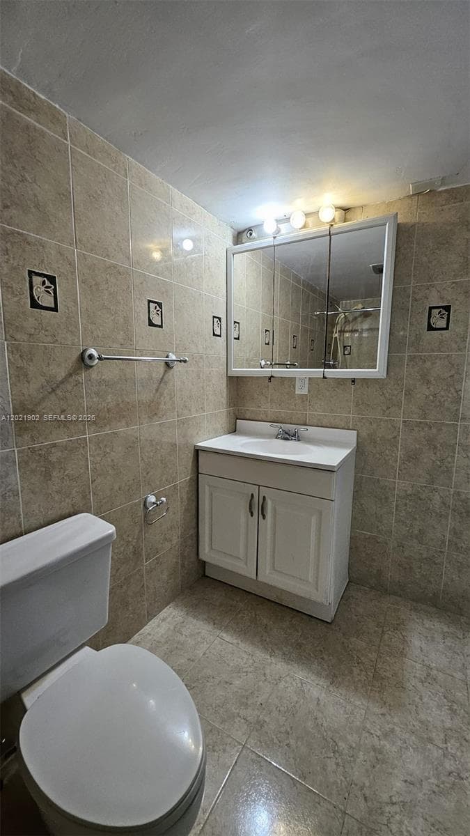 1750 NE 191st St # 4, Miami FL 33179 — 12