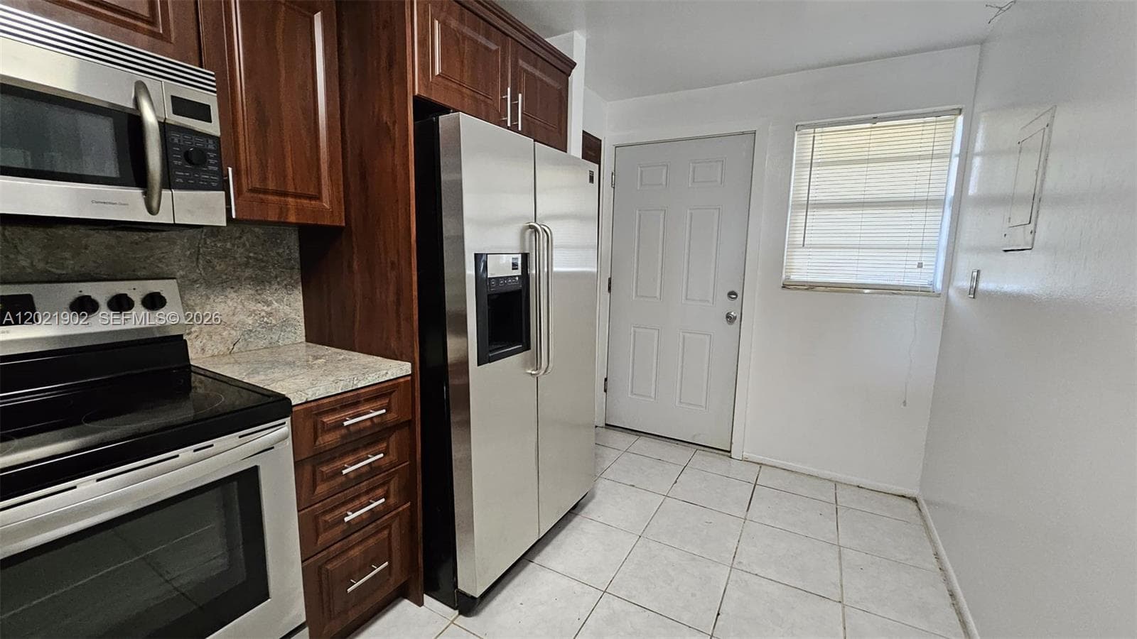 1750 NE 191st St # 4, Miami FL 33179 — 7