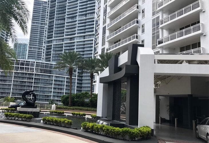 901 Brickell Key Blvd # 3307, Miami FL 33131 — 2
