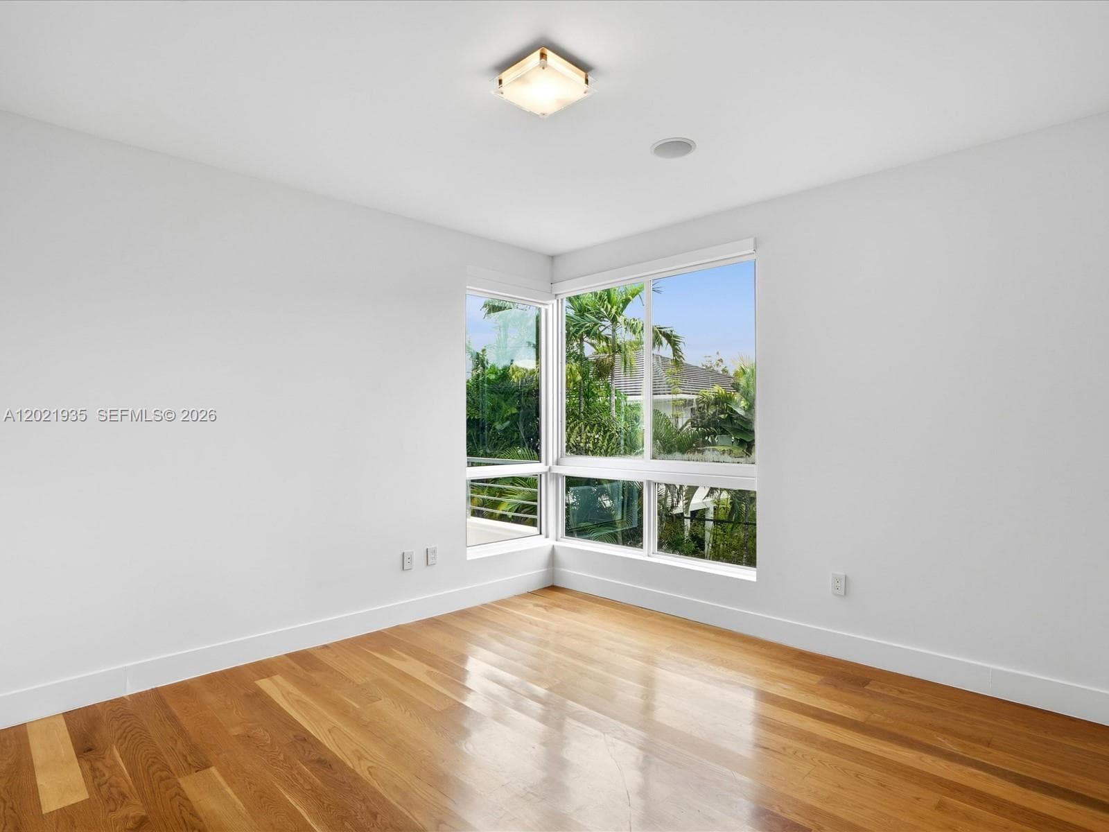 125 Hampton Ln, Key Biscayne FL 33149 — 62