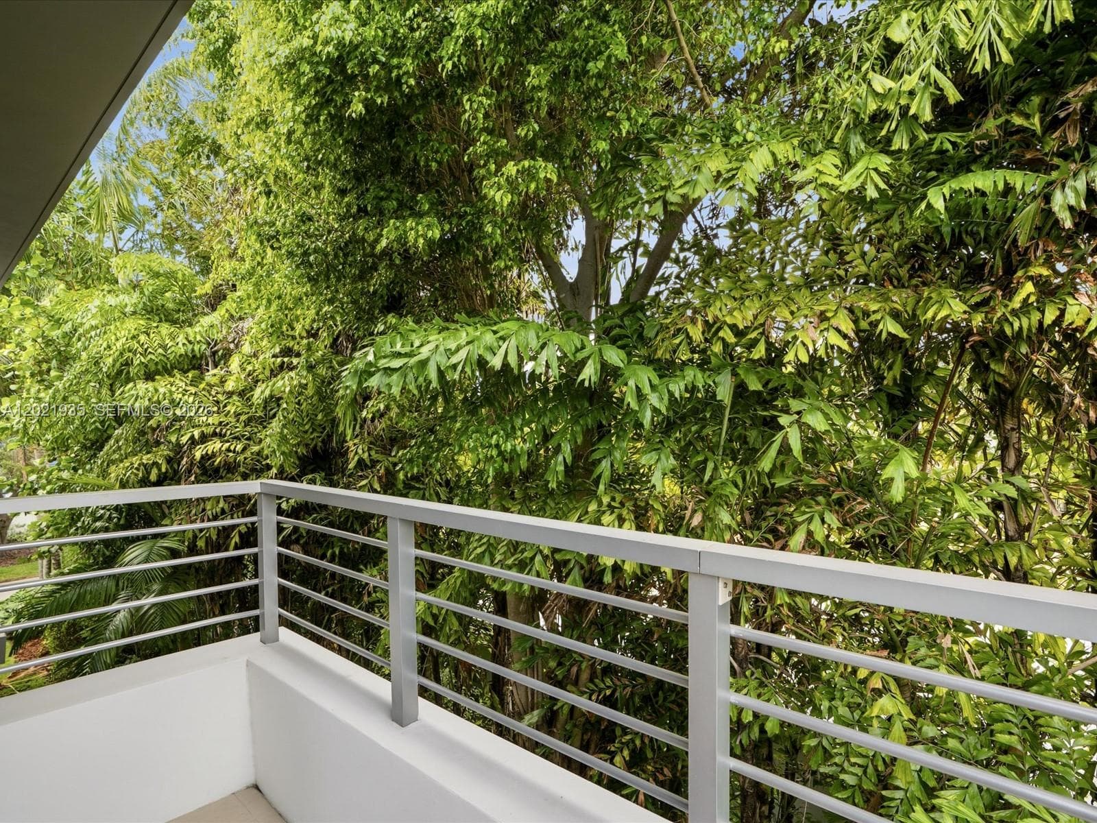 125 Hampton Ln, Key Biscayne FL 33149 — 42