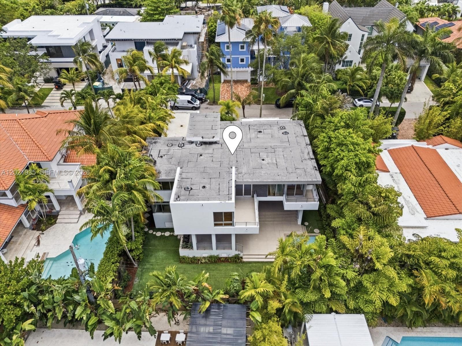 125 Hampton Ln, Key Biscayne FL 33149 — 75