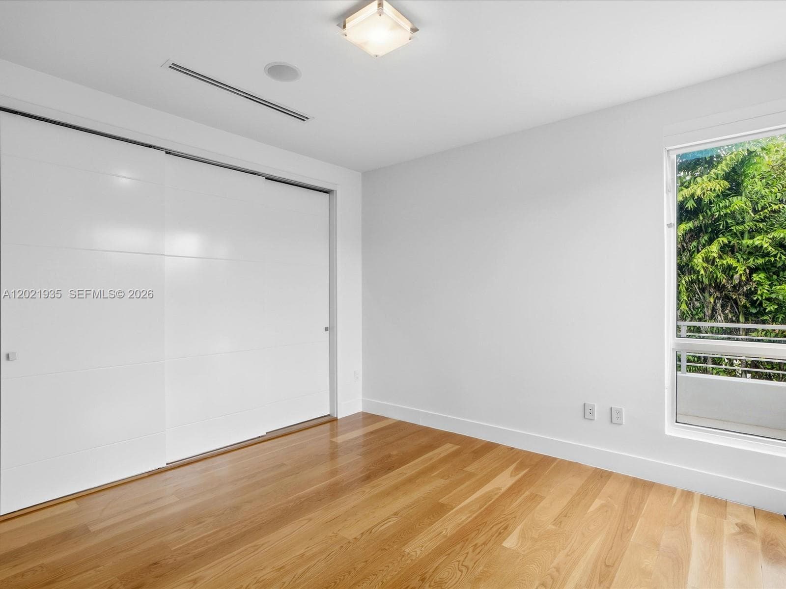 125 Hampton Ln, Key Biscayne FL 33149 — 61