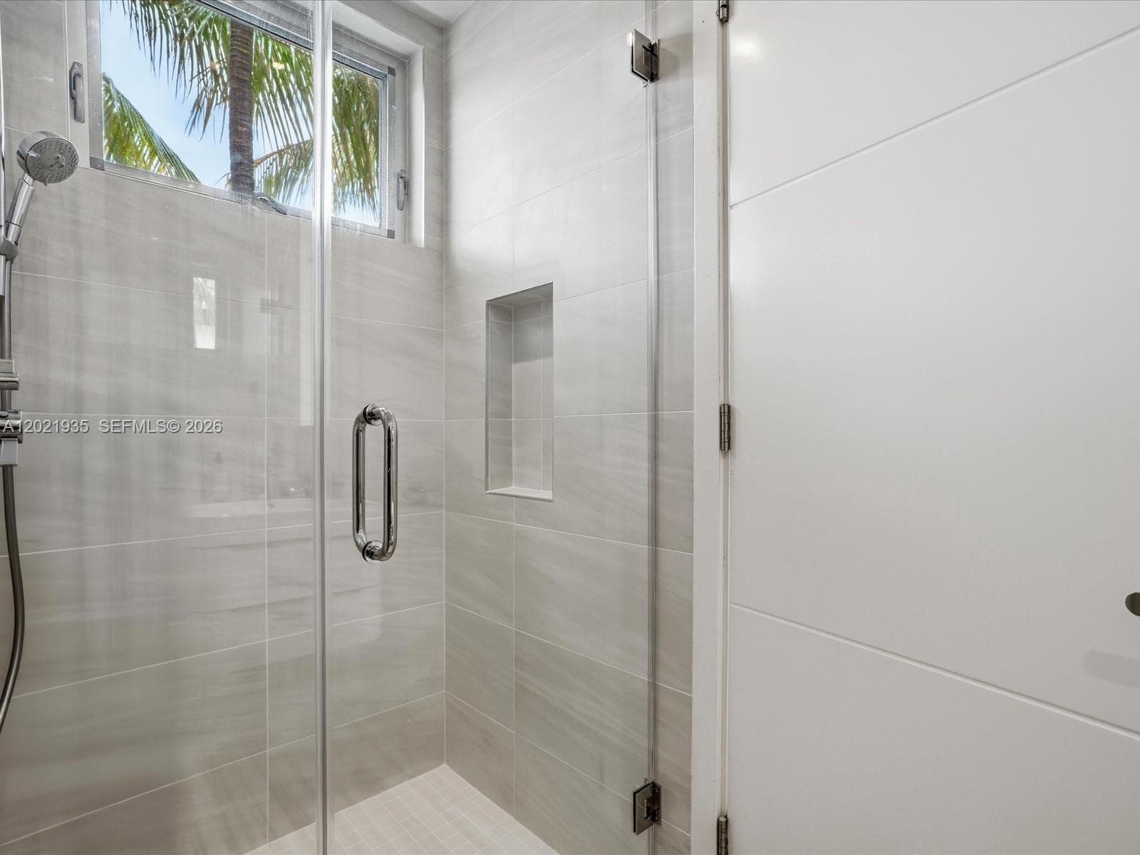 125 Hampton Ln, Key Biscayne FL 33149 — 59