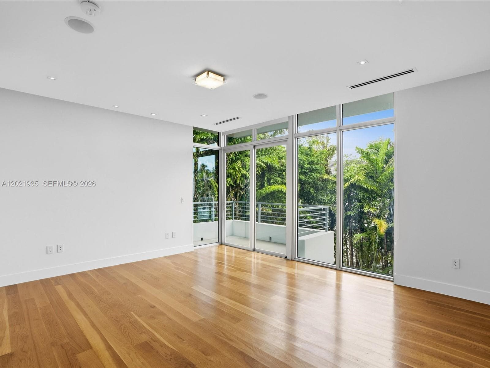 125 Hampton Ln, Key Biscayne FL 33149 — 39