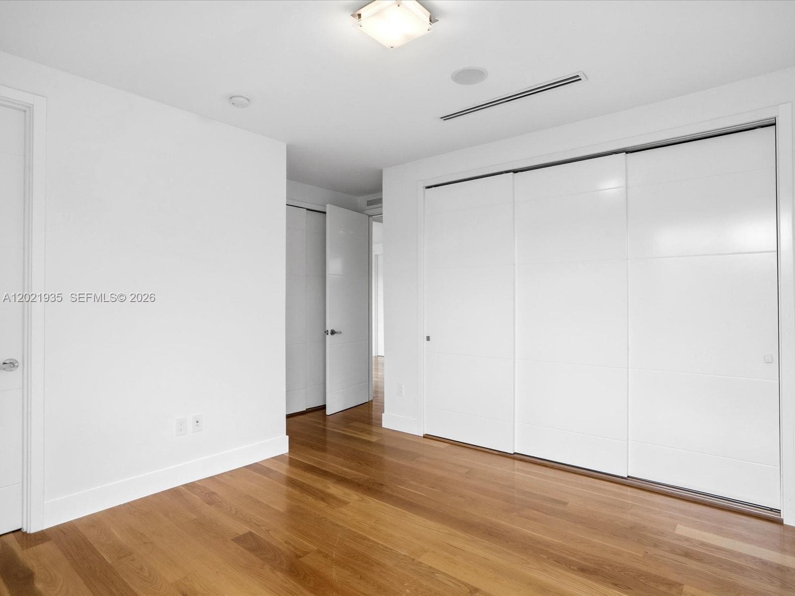 125 Hampton Ln, Key Biscayne FL 33149 — 60