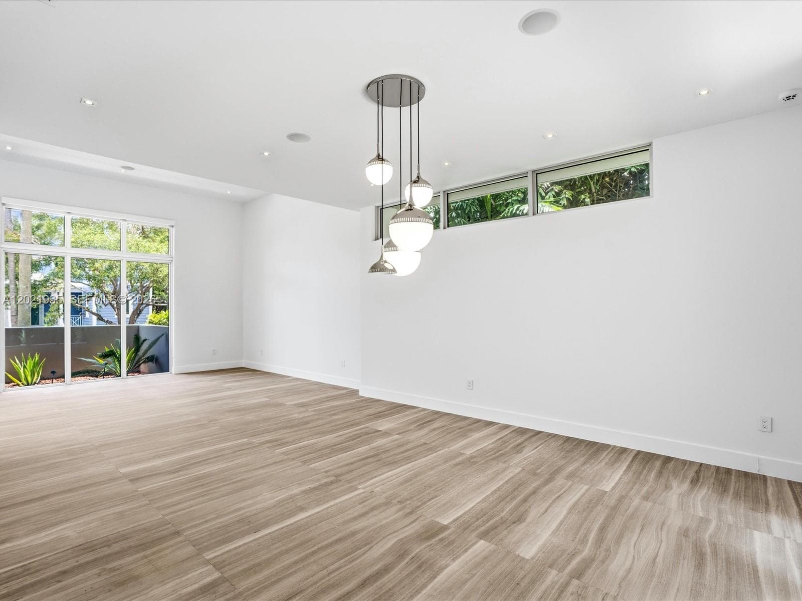 125 Hampton Ln, Key Biscayne FL 33149 — 8