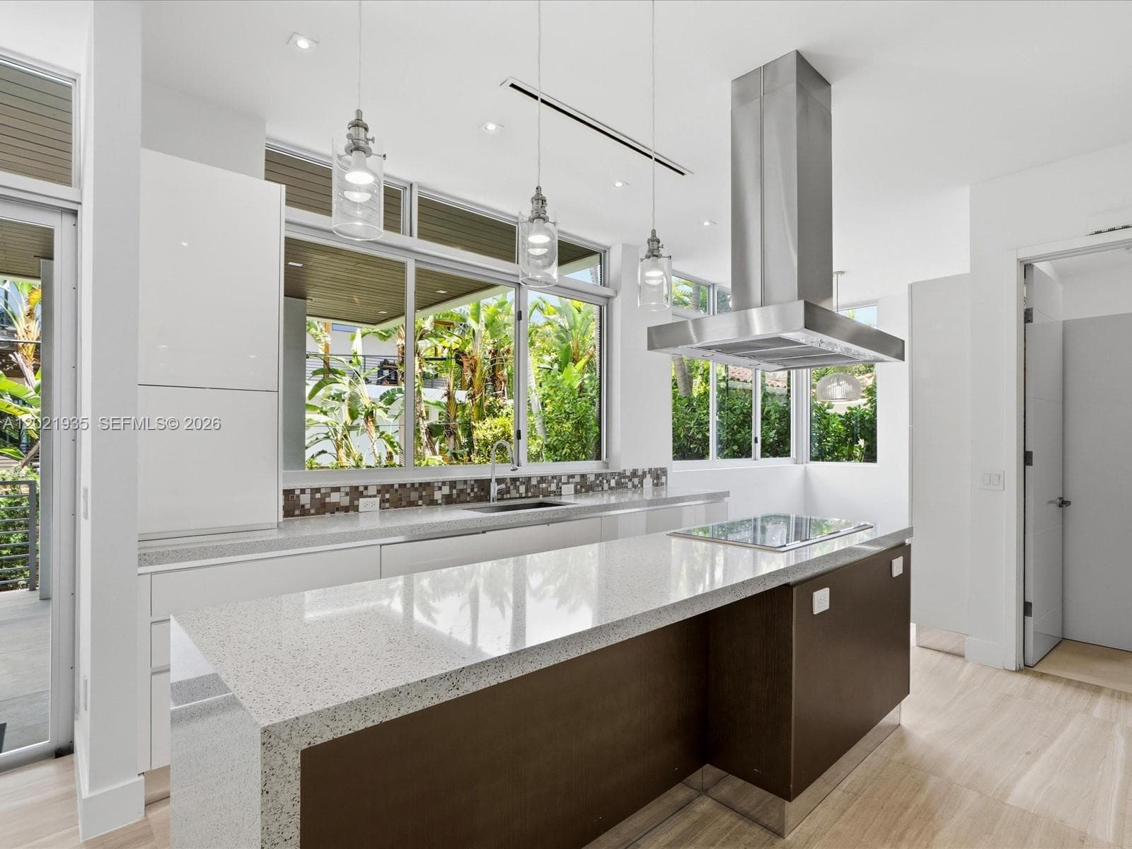 125 Hampton Ln, Key Biscayne FL 33149 — 25