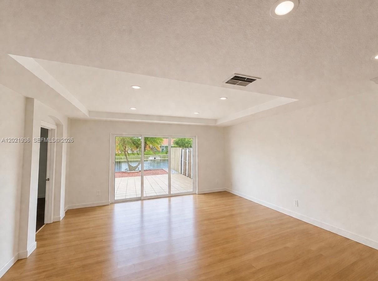 16342 SW 45th Ter, Miami FL 33185 — 5