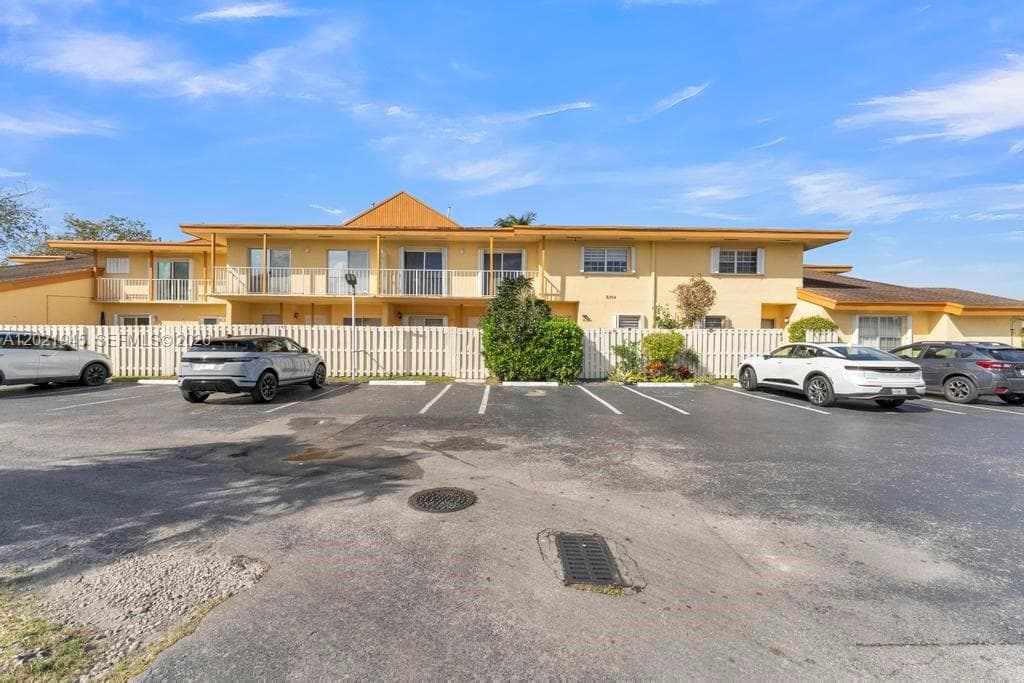 8394 SW 154th Ave # 43, Miami FL 33193 — 43