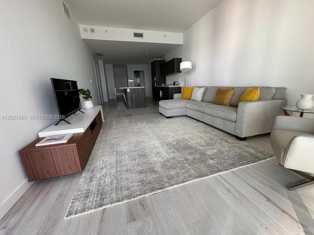 480 NE 31st St # 1902, Miami FL 33137 — 3