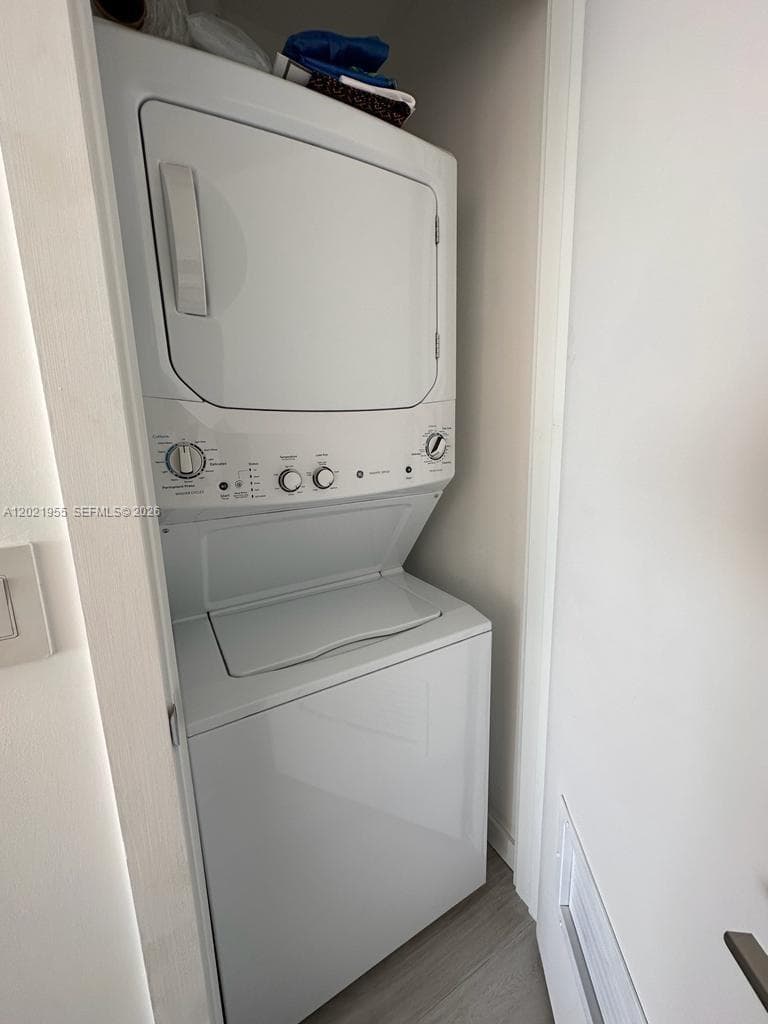 480 NE 31st St # 1902, Miami FL 33137 — 5