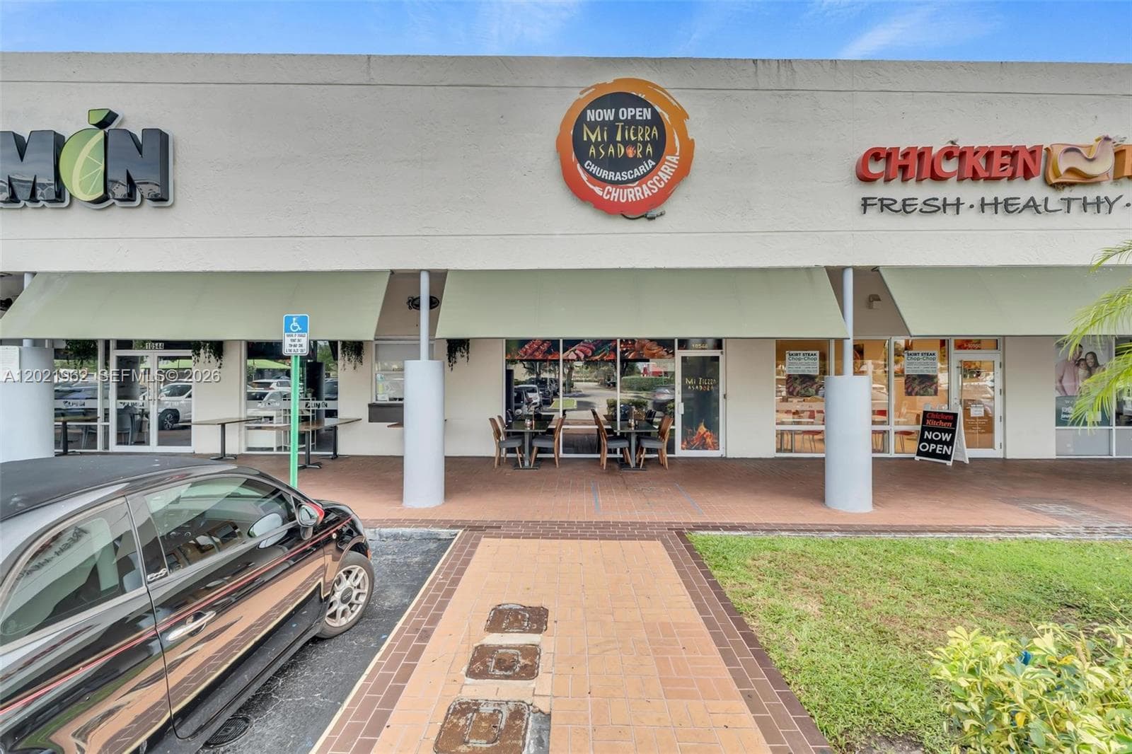 10548 SW 8, Miami FL 33174 — 1