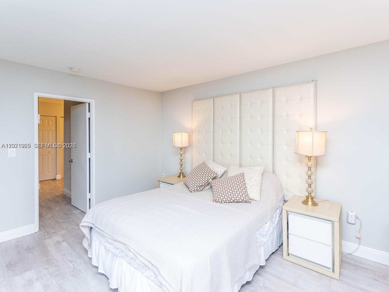 3701 N Country Club Dr # 1002, Aventura FL 33180 — 17