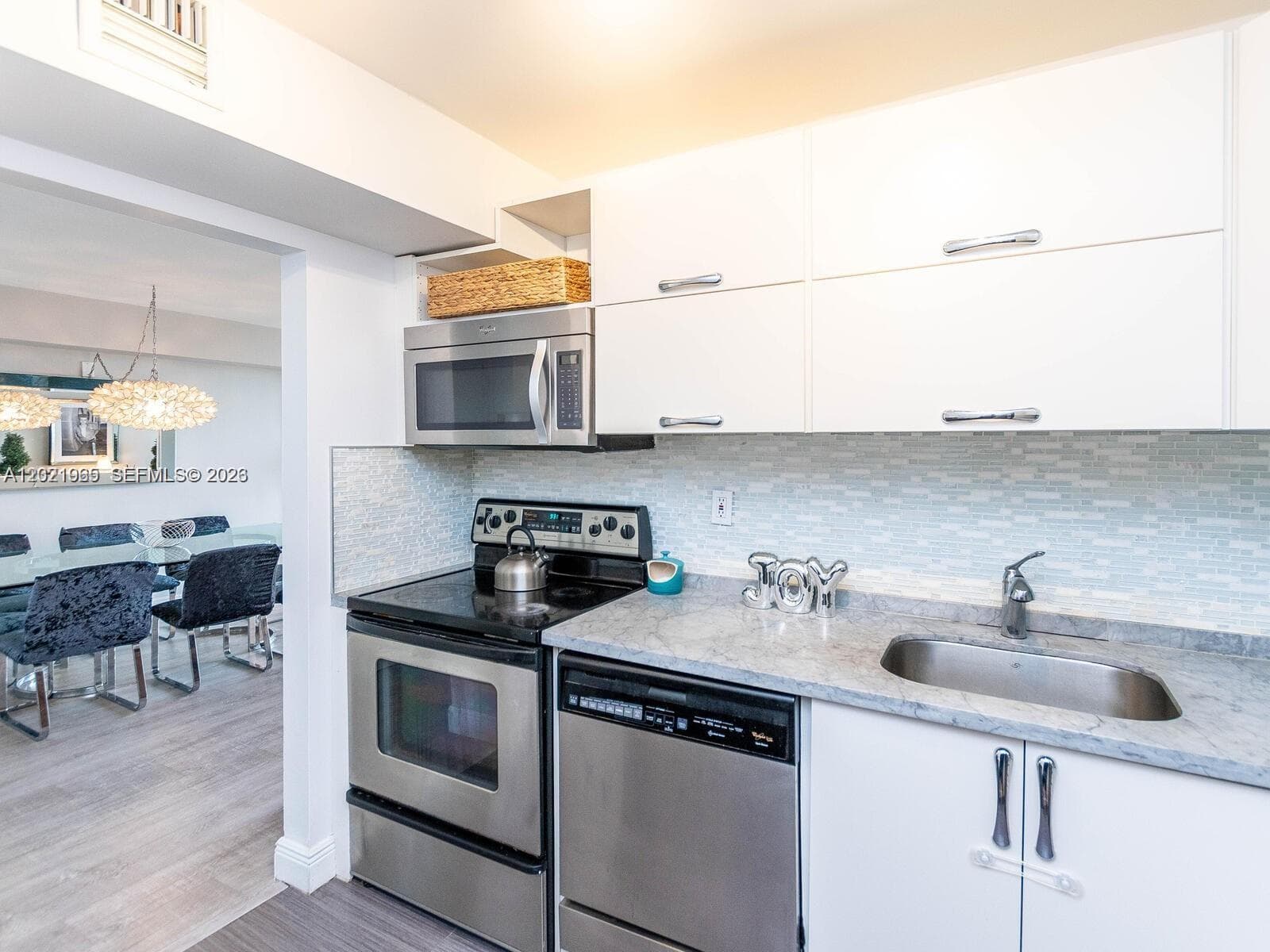 3701 N Country Club Dr # 1002, Aventura FL 33180 — 12