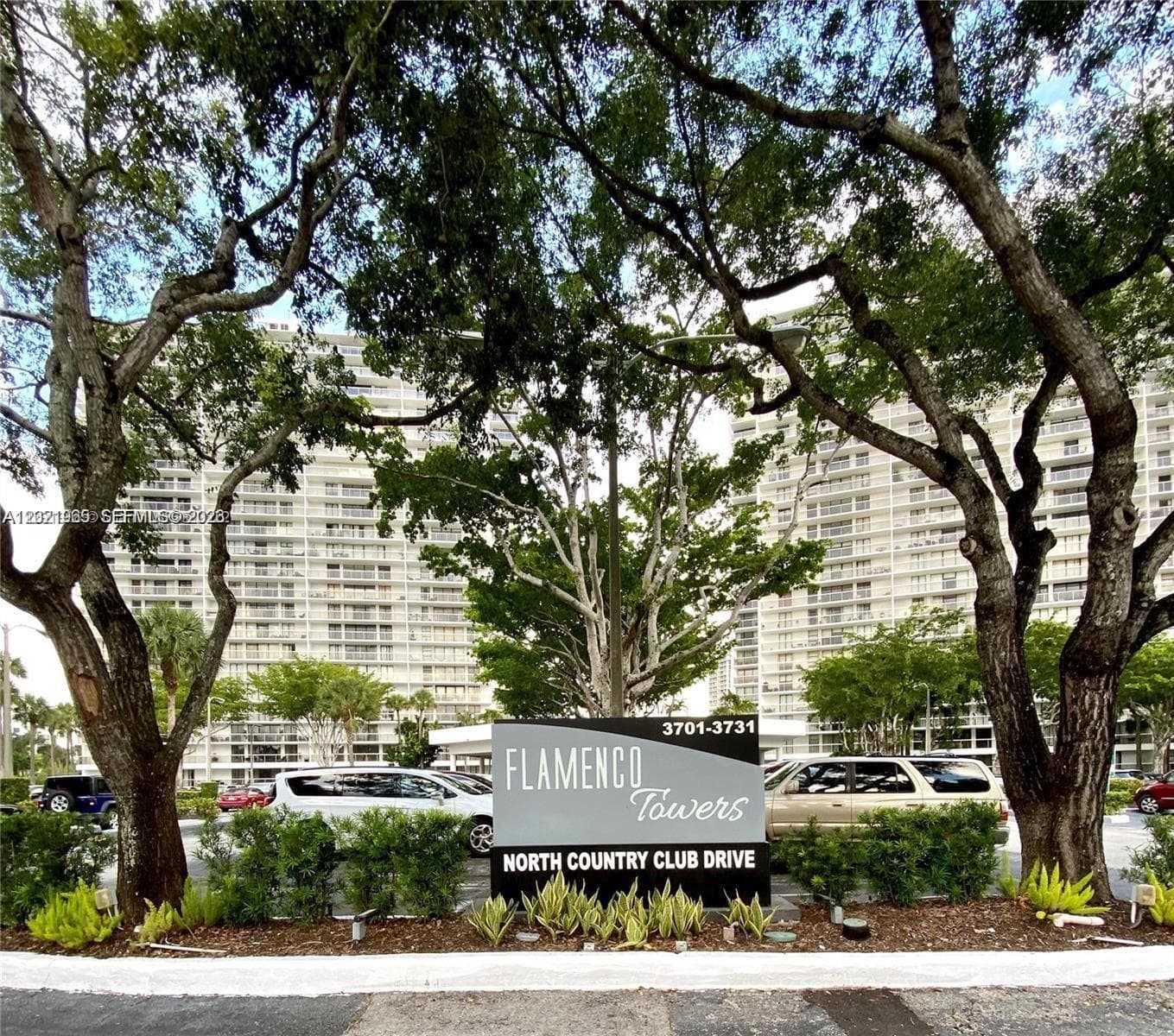 3701 N Country Club Dr # 1002, Aventura FL 33180 — 38