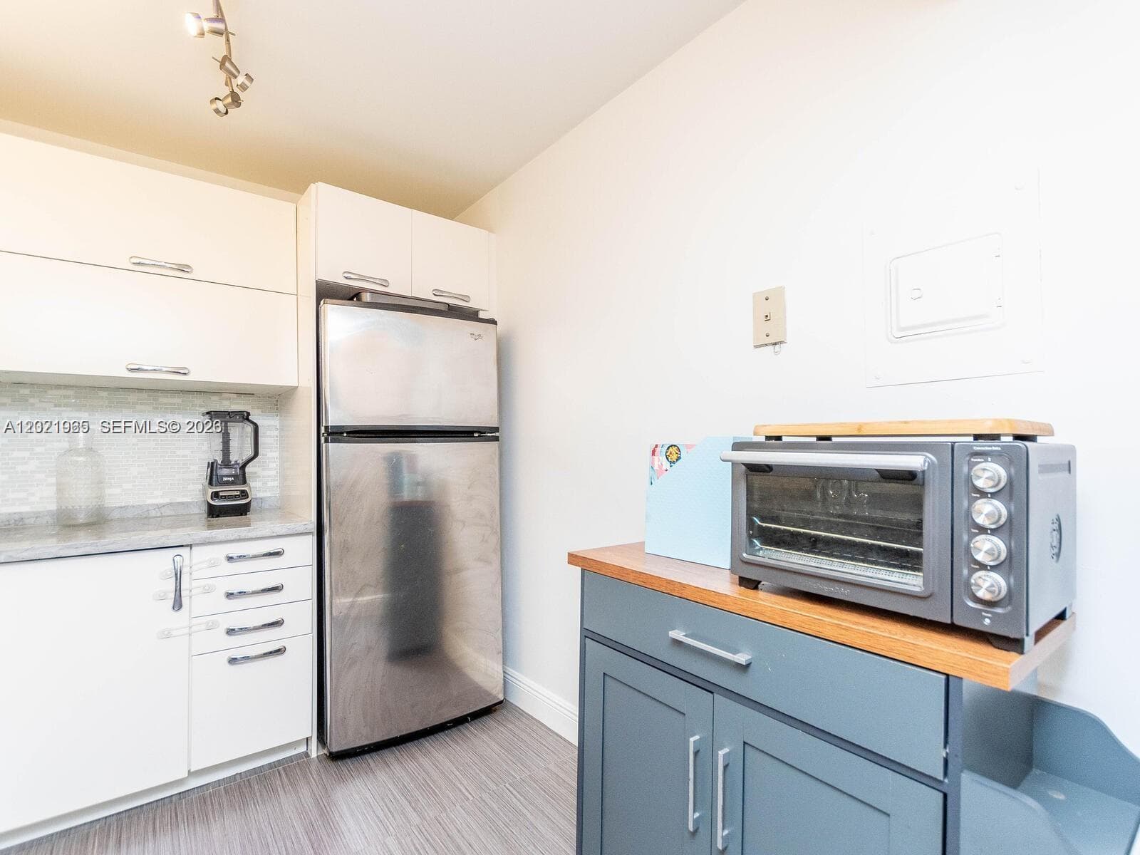 3701 N Country Club Dr # 1002, Aventura FL 33180 — 15