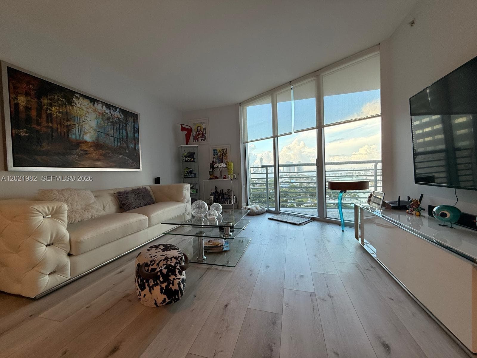 325 S Biscayne Blvd # 2024, Miami FL 33131 — 3