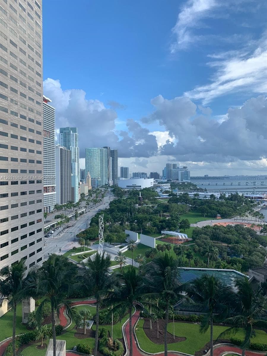 325 S Biscayne Blvd # 2024, Miami FL 33131 — 5