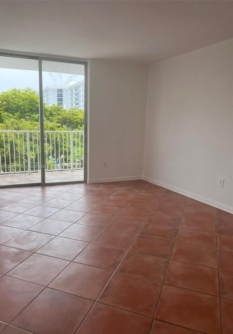 1801 S Treasure Dr # 427, North Bay Village FL 33141 — 7
