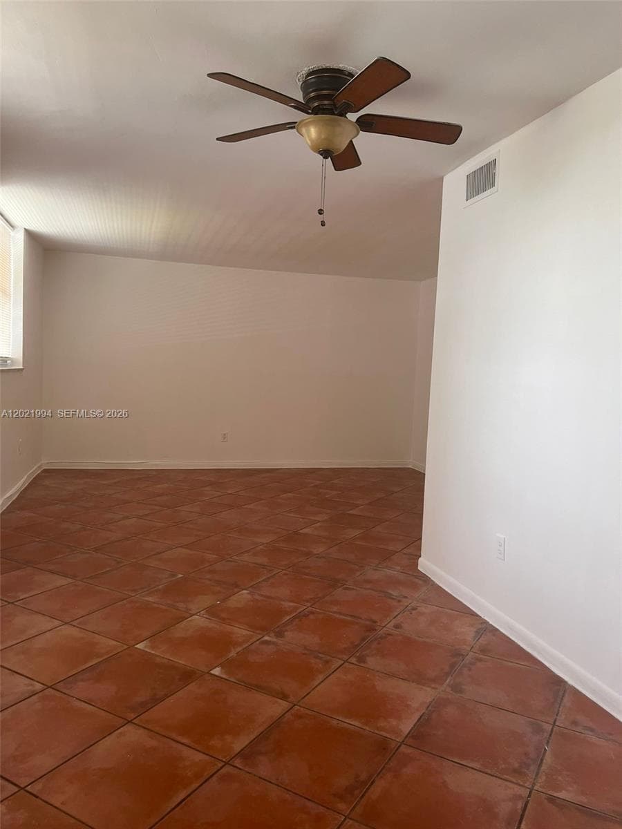 1801 S Treasure Dr # 427, North Bay Village FL 33141 — 9