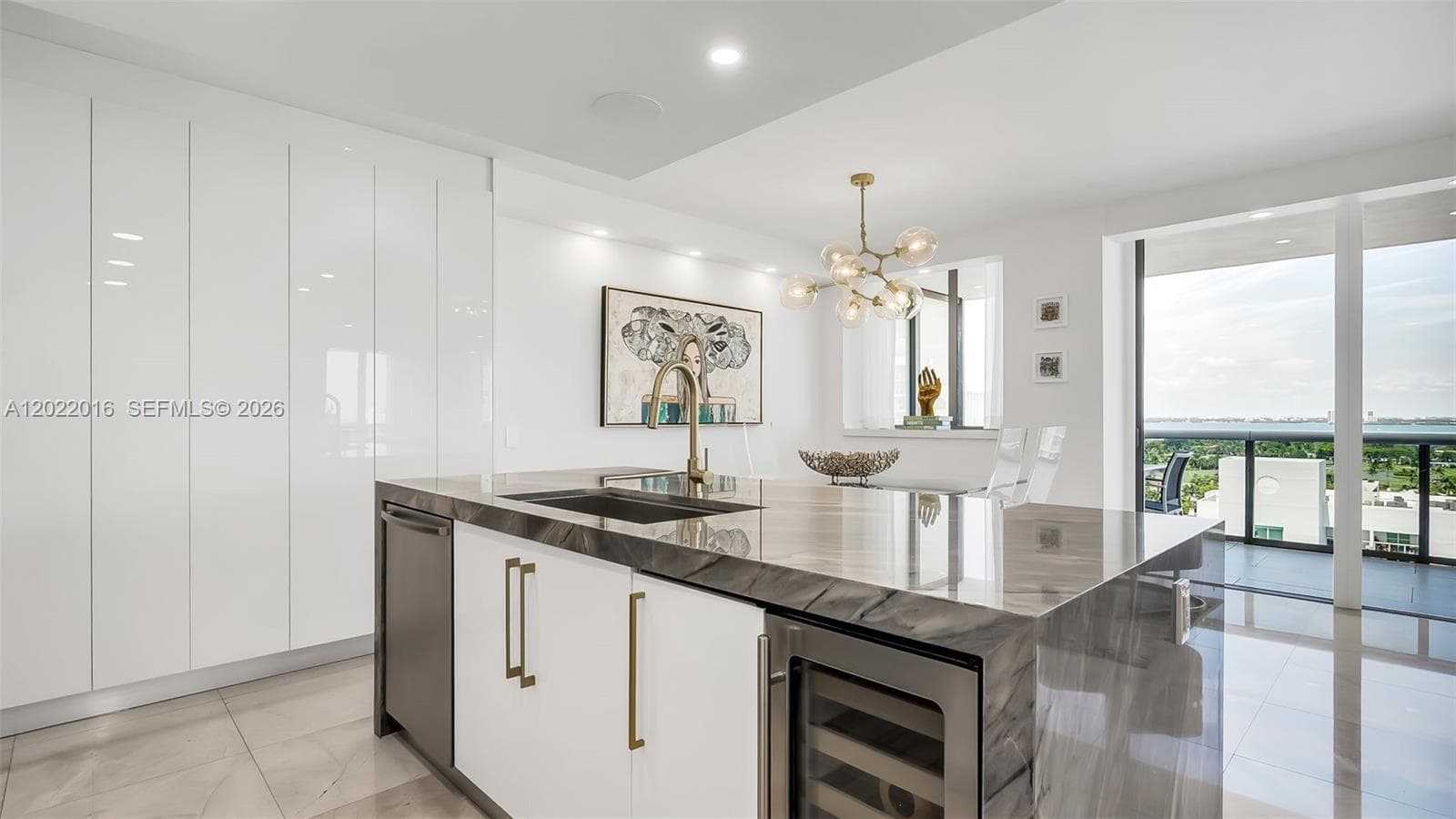 5875 Collins Ave # 1807, Miami Beach FL 33140 — 2