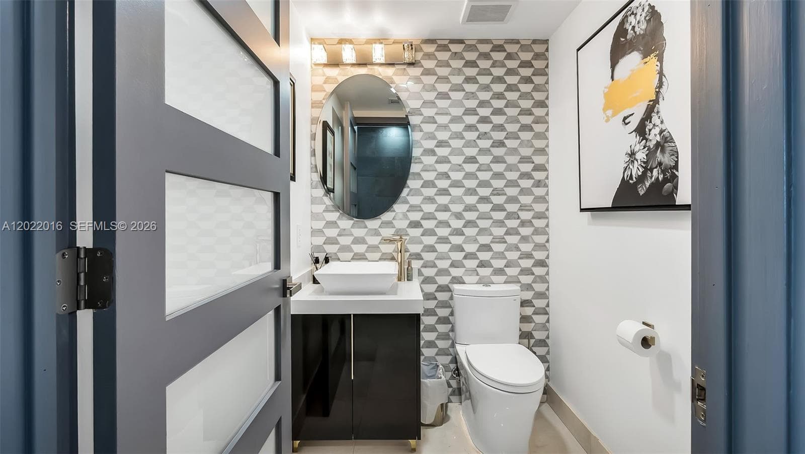 5875 Collins Ave # 1807, Miami Beach FL 33140 — 39