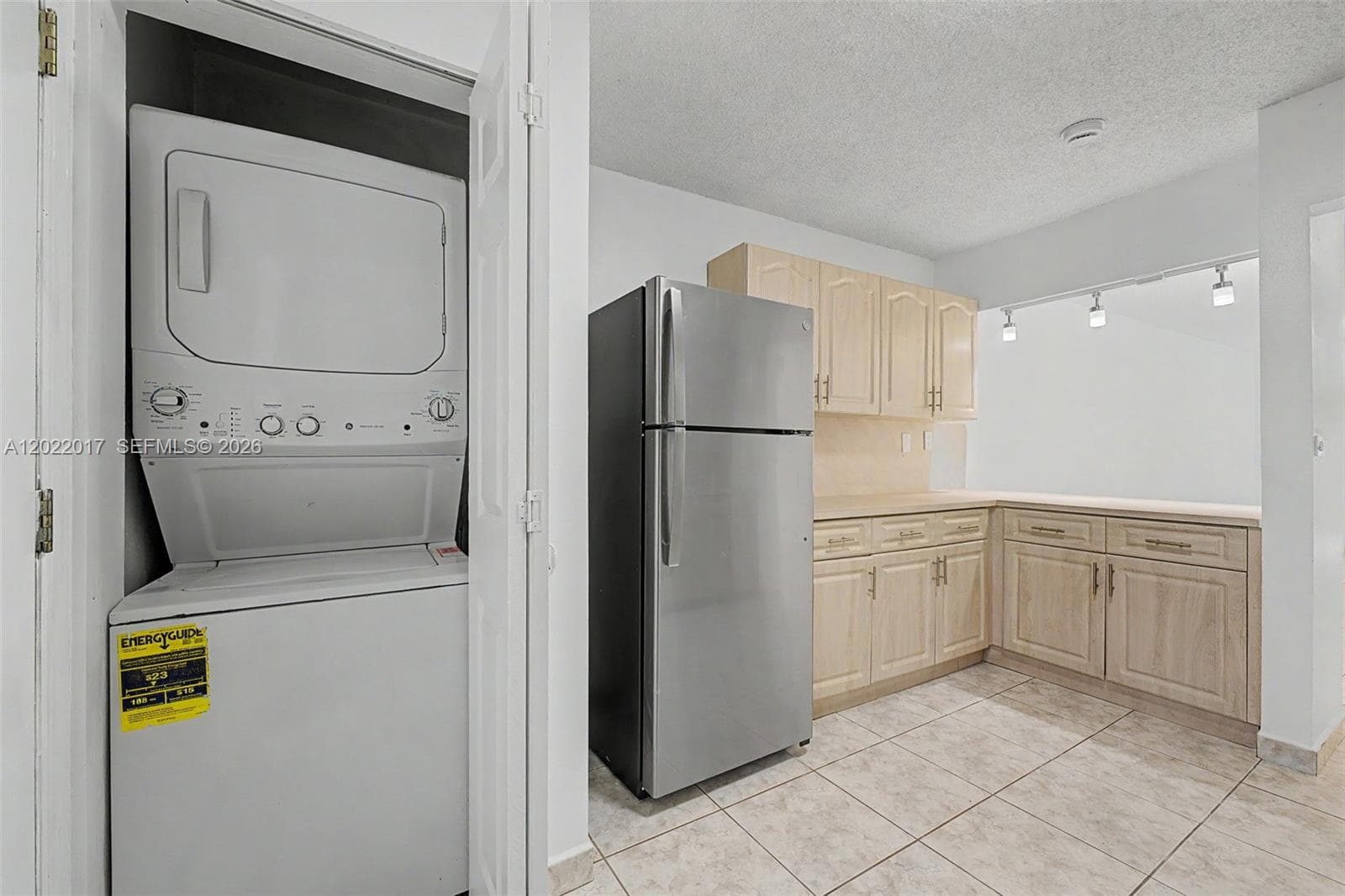 1950 W 54th St # 105, Hialeah FL 33012 — 20