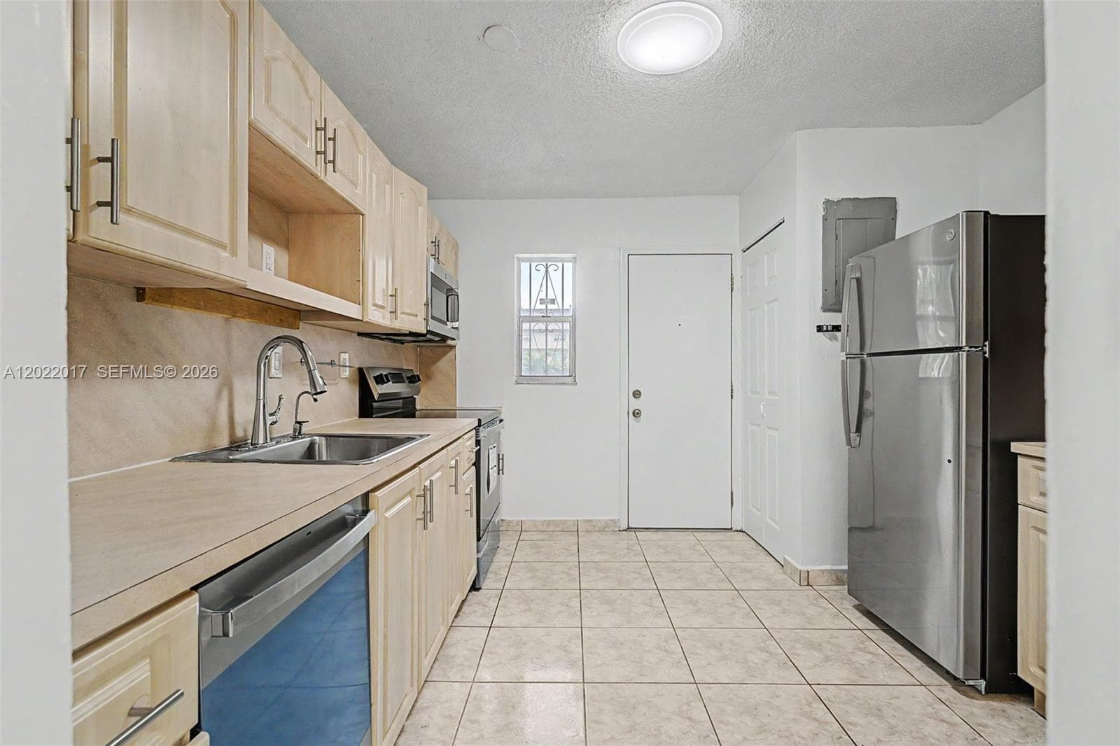 1950 W 54th St # 105, Hialeah FL 33012 — 15