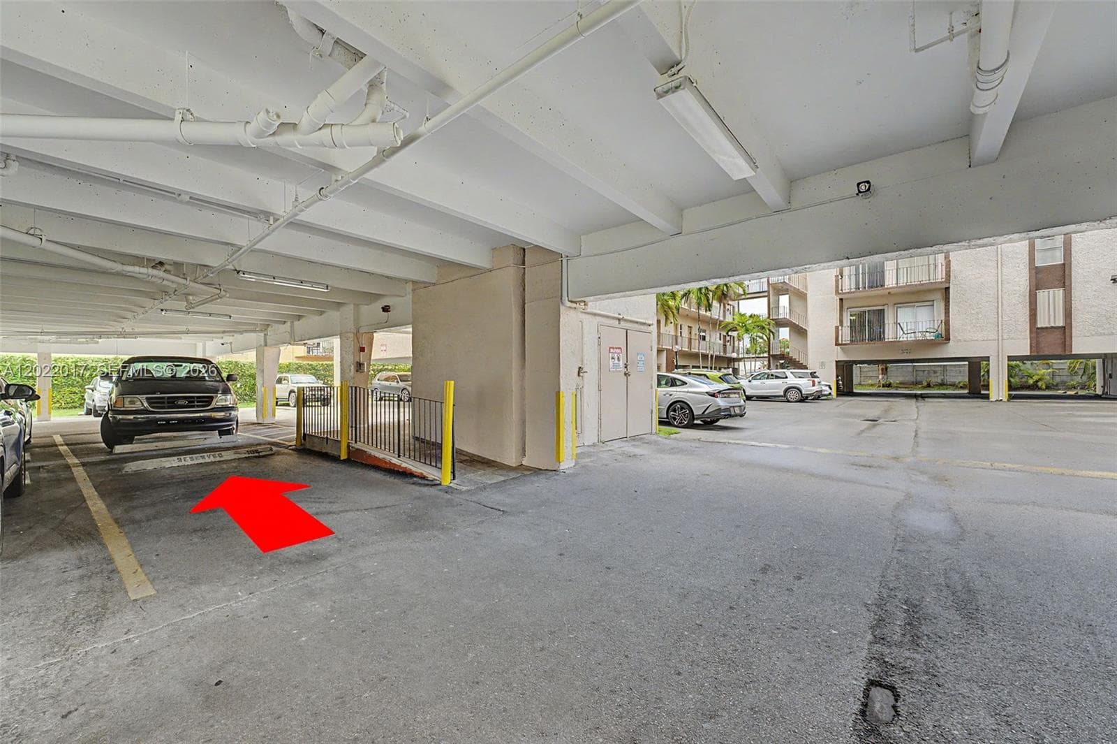 1950 W 54th St # 105, Hialeah FL 33012 — 25