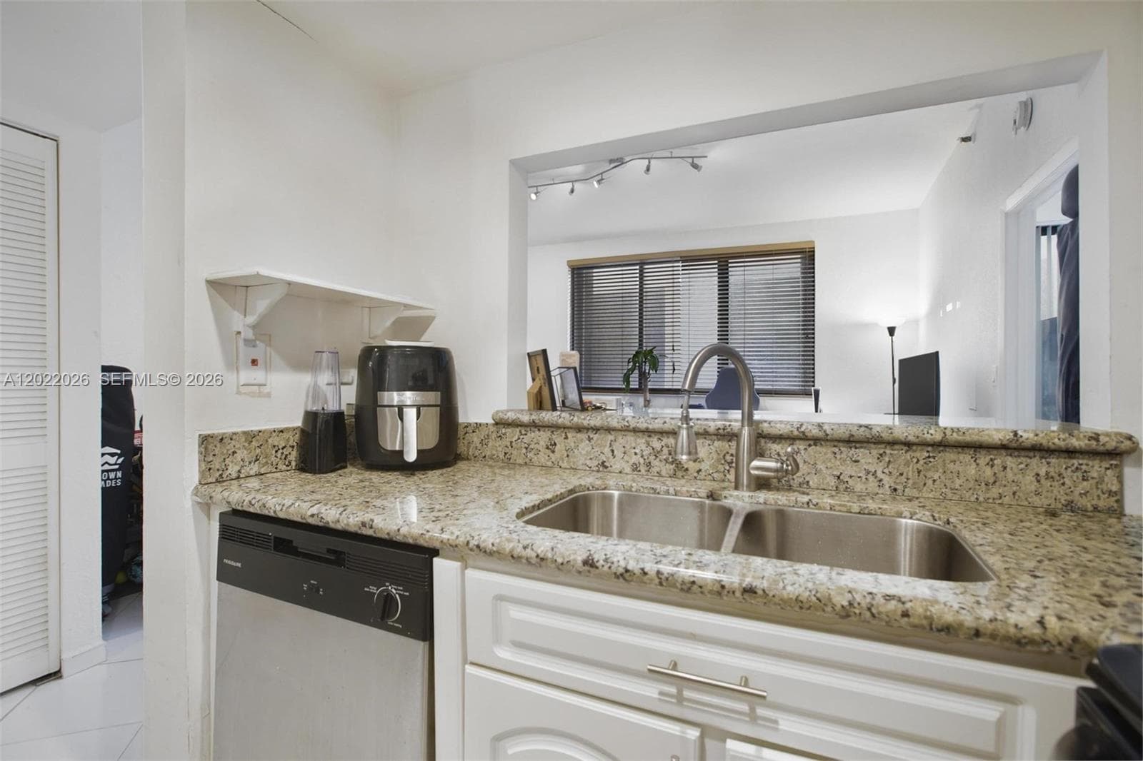 540 Brickell Key Dr # 308, Miami FL 33131 — 8