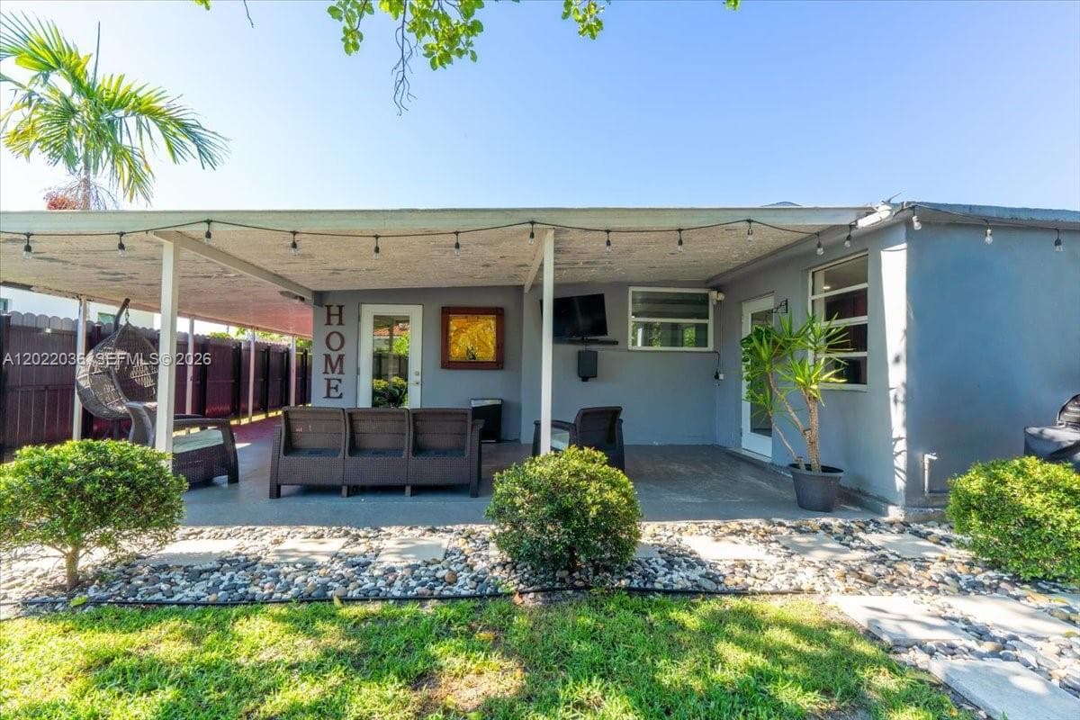 120 W 50th St, Hialeah FL 33012 — 20