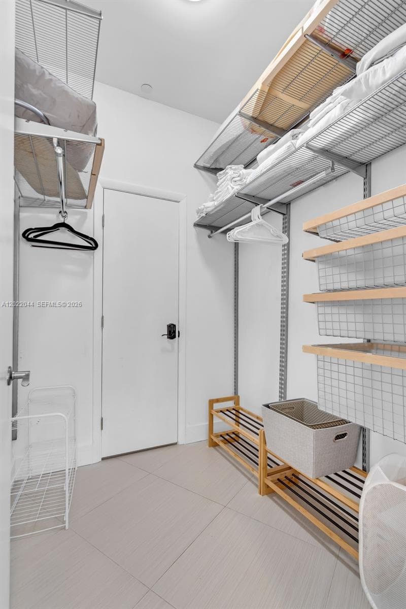 15811 Collins Ave # 3407, Sunny Isles Beach FL 33160 — 13